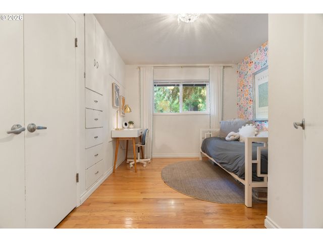 3124 Sw ARNOLD St, Portland, OR 97219