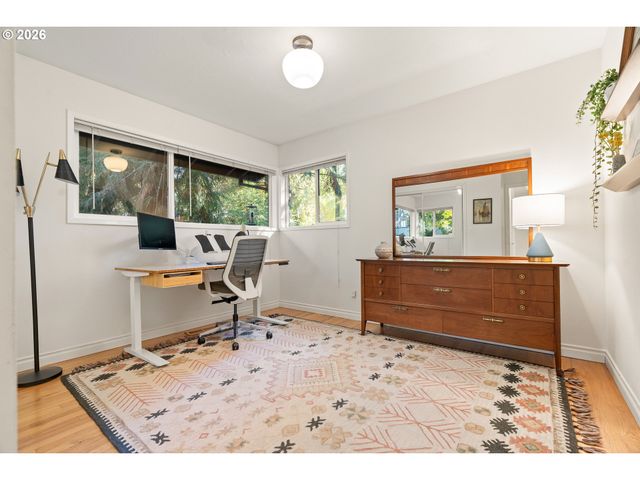 3124 Sw ARNOLD St, Portland, OR 97219