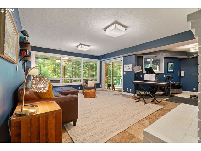 3124 Sw ARNOLD St, Portland, OR 97219