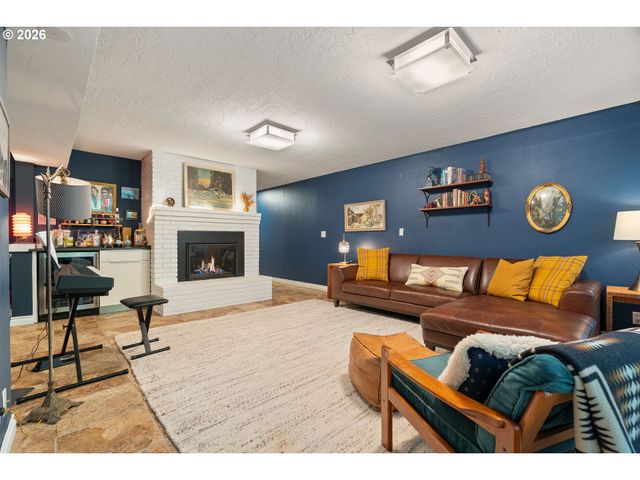 3124 Sw ARNOLD St, Portland, OR 97219
