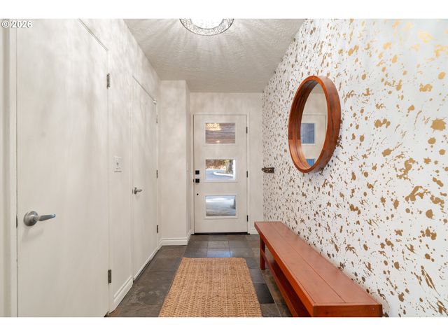 3124 Sw ARNOLD St, Portland, OR 97219