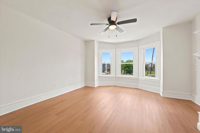 5550 CEDAR AVE, Philadelphia, PA 19143