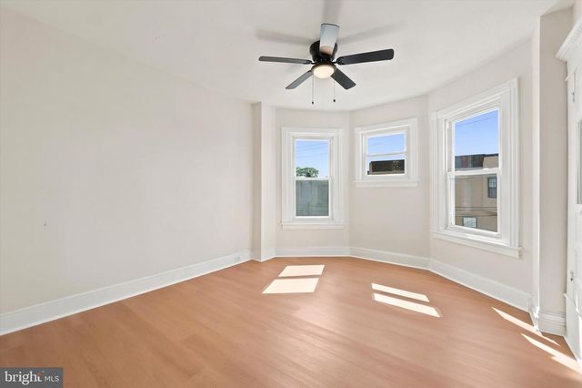 5550 CEDAR AVE, Philadelphia, PA 19143