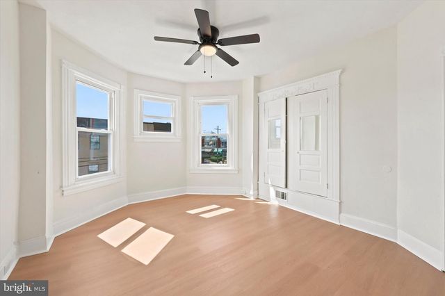 5550 CEDAR AVE, Philadelphia, PA 19143