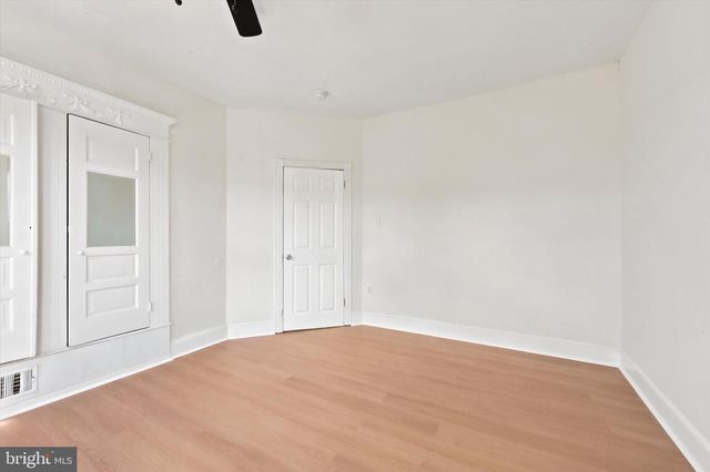 5550 CEDAR AVE, Philadelphia, PA 19143