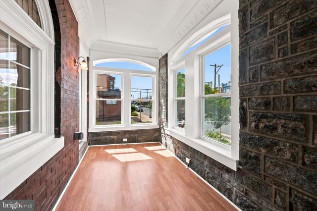 5550 CEDAR AVE, Philadelphia, PA 19143