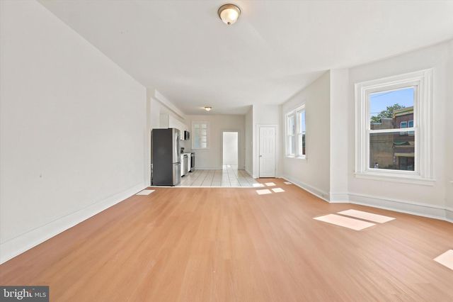5550 CEDAR AVE, Philadelphia, PA 19143