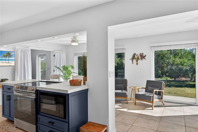 1866 Ibis LN, Sanibel, FL 33957