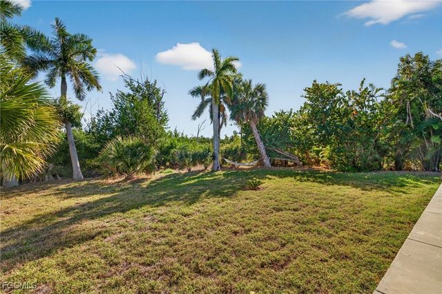 1866 Ibis LN, Sanibel, FL 33957