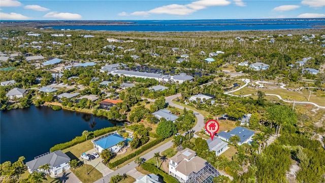 1866 Ibis LN, Sanibel, FL 33957
