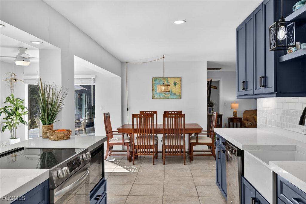 1866 Ibis LN, Sanibel, FL 33957