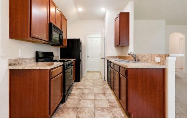 379 Henry Street, Alvin, TX 77511