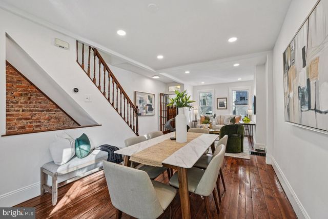 2432 MADISON SQ, Philadelphia, PA 19146