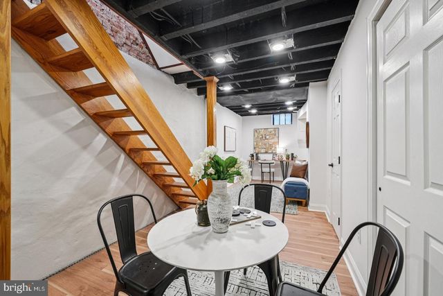 2432 MADISON SQ, Philadelphia, PA 19146