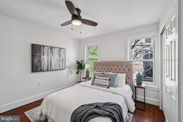 2432 MADISON SQ, Philadelphia, PA 19146