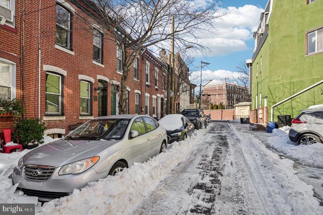 2432 MADISON SQ, Philadelphia, PA 19146