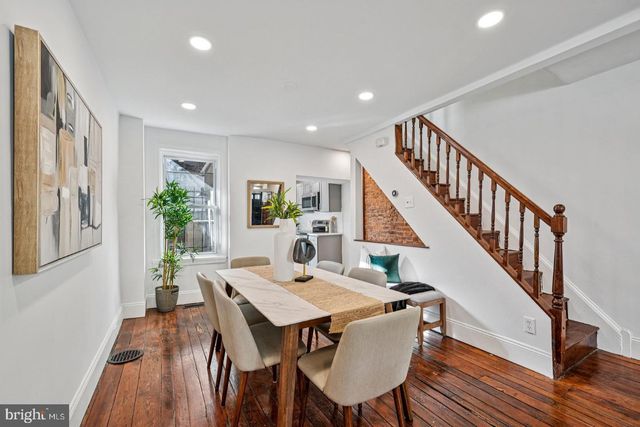 2432 MADISON SQ, Philadelphia, PA 19146