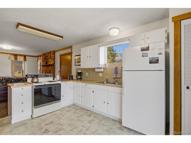 27 Freyja Ln, Estes Park, CO 80517