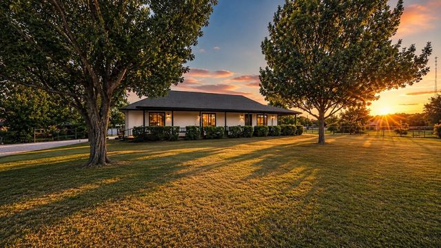 2913 County Road 920, Crowley, TX 76036
