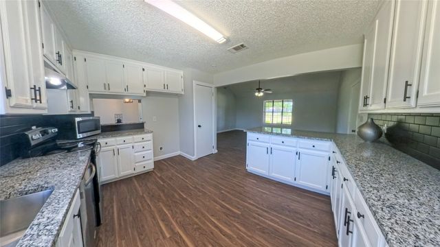 2913 County Road 920, Crowley, TX 76036