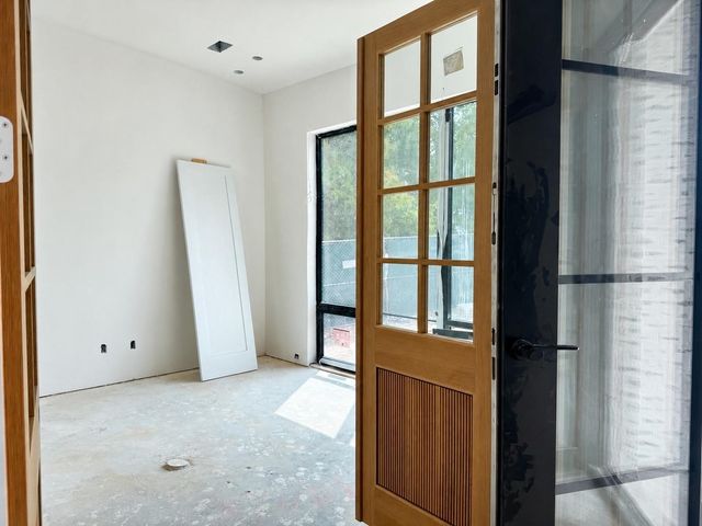 7007 Irongate Lane, Dallas, TX 75214