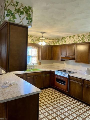 2541 S Adventure TRL, Virginia Beach, VA 23454