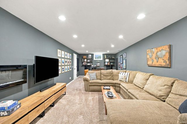 3064 Benton Street, West Lafayette, IN 47906