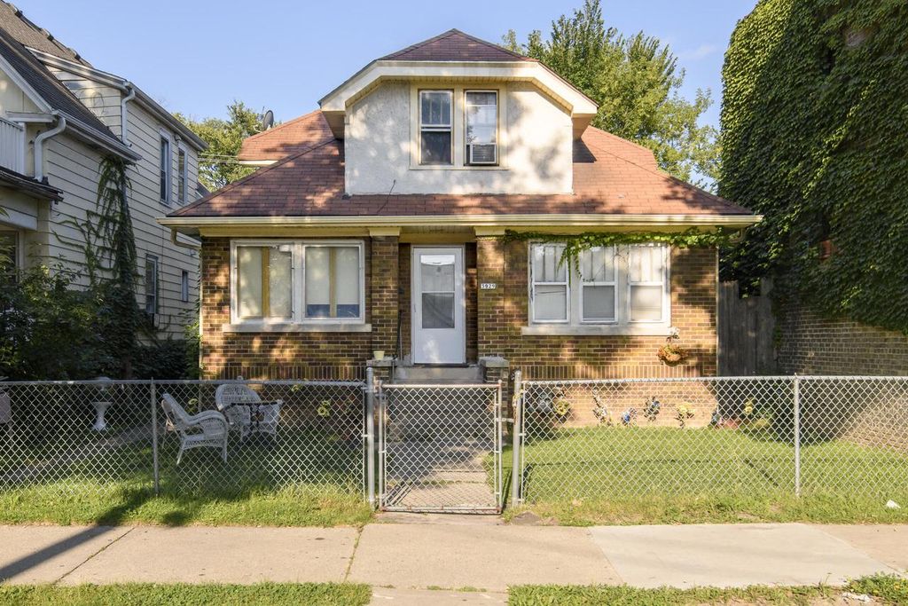 3929 N 19th STREET, Milwaukee, WI 53206