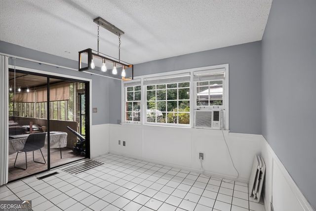 370 Devilla Trace, Fayetteville, GA 30214