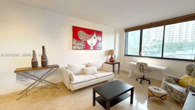 540 Brickell Key Dr 512, Miami, FL 33131
