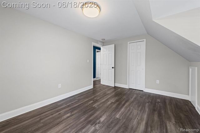 4303 N Verona Circle, Royal Oak, MI 48073