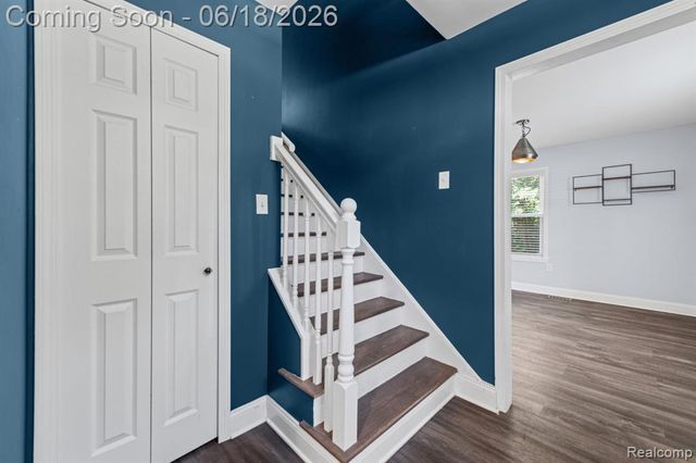 4303 N Verona Circle, Royal Oak, MI 48073
