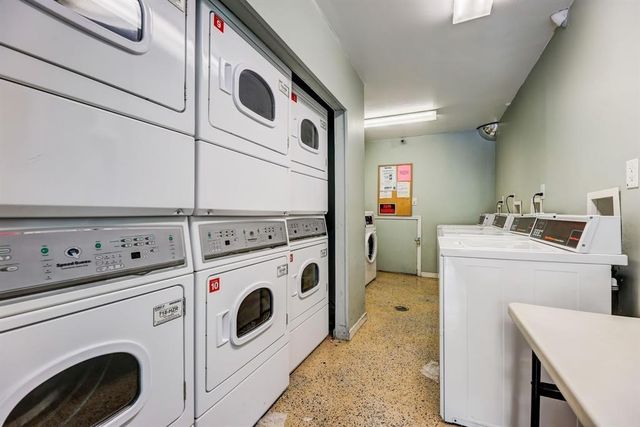 7801 Shoal Creek BLVD 203, Austin, TX 78757