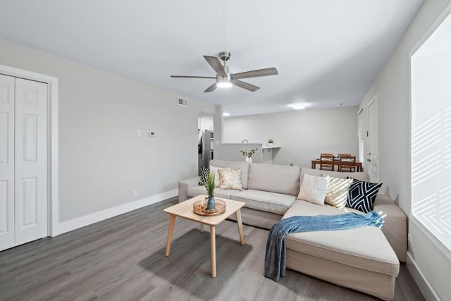 7801 Shoal Creek BLVD 203, Austin, TX 78757