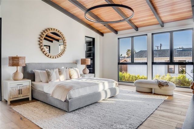 427 Santa Ana Av, Newport Beach, CA 92663