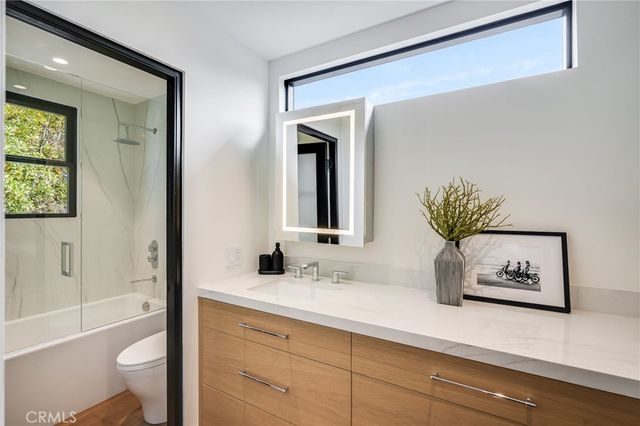 427 Santa Ana Av, Newport Beach, CA 92663