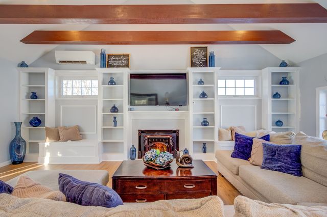 66 Victoria Ln, Templeton, MA 01468