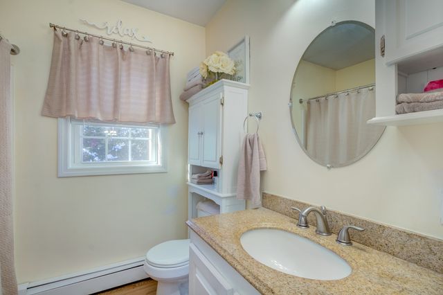 66 Victoria Ln, Templeton, MA 01468