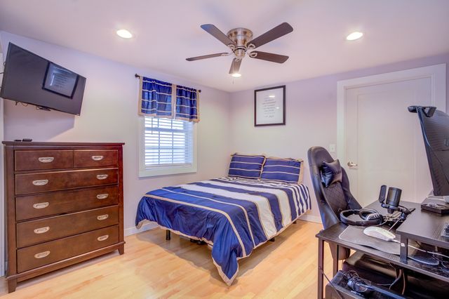 66 Victoria Ln, Templeton, MA 01468