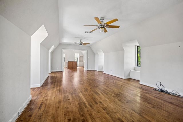 2047 University Boulevard, Houston, TX 77030