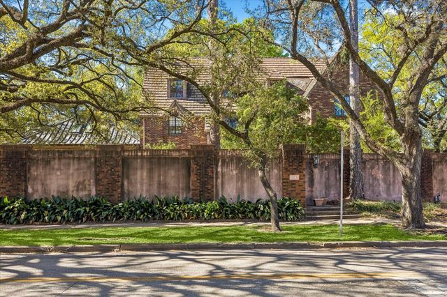 2047 University Boulevard, Houston, TX 77030