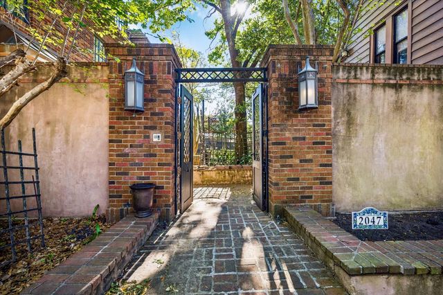 2047 University Boulevard, Houston, TX 77030