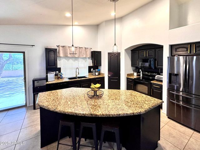 9331 W HEBER Road, Tolleson, AZ 85353