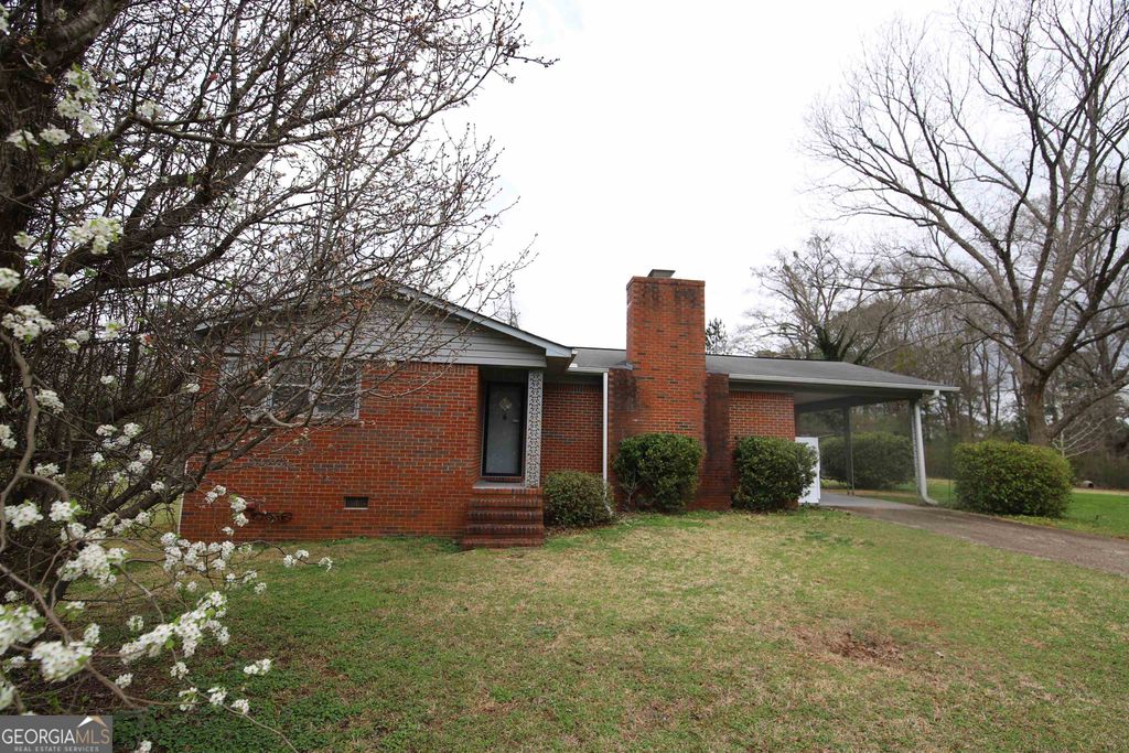 121 Alton Drive, Lagrange, GA 30240