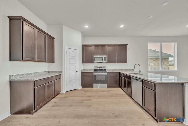 1229 Dowdy Drive, Belton, TX 76513