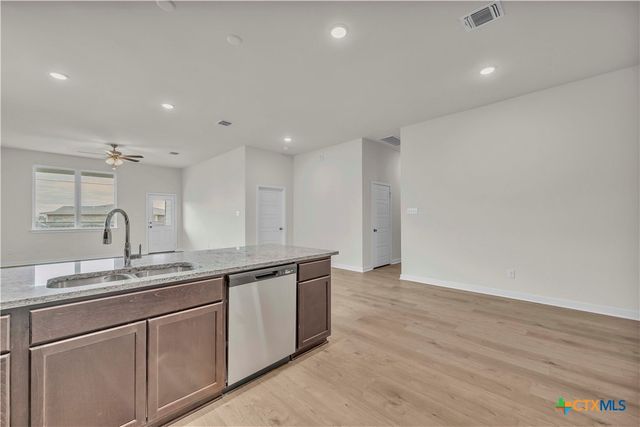 1229 Dowdy Drive, Belton, TX 76513