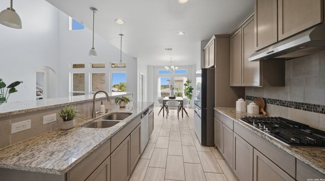 6906 Comanche Cougar, San Antonio, TX 78233