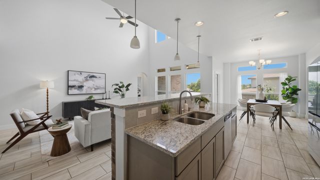 6906 Comanche Cougar, San Antonio, TX 78233