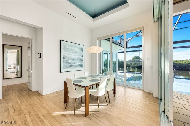 428 SW 39th AVE, Cape Coral, FL 33991