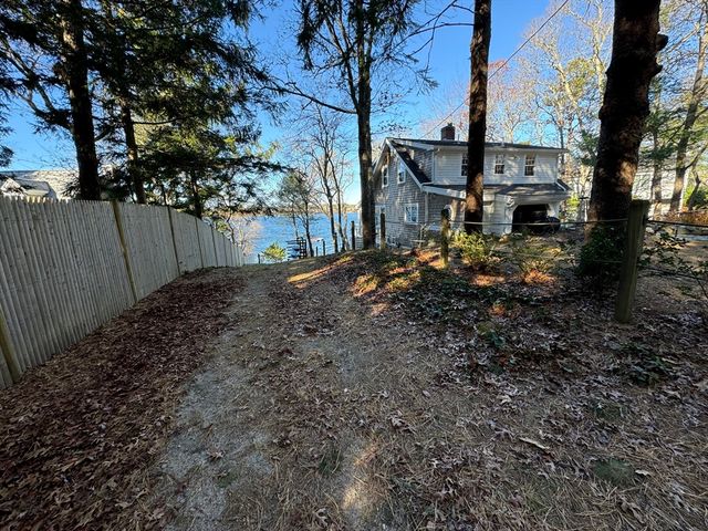 60 Richards Lane, Barnstable, MA 02632